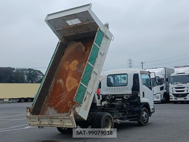 Isuzu FORWARD 2011-02 8245241-14