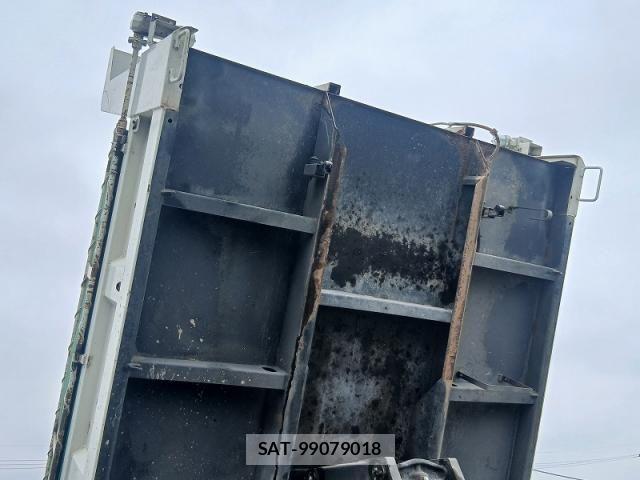 Isuzu FORWARD 2011-02 8245241-17