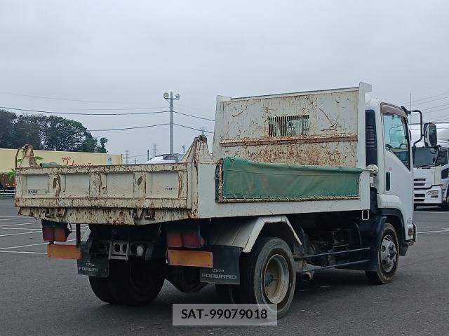 Isuzu FORWARD 2011-02 8245241-4