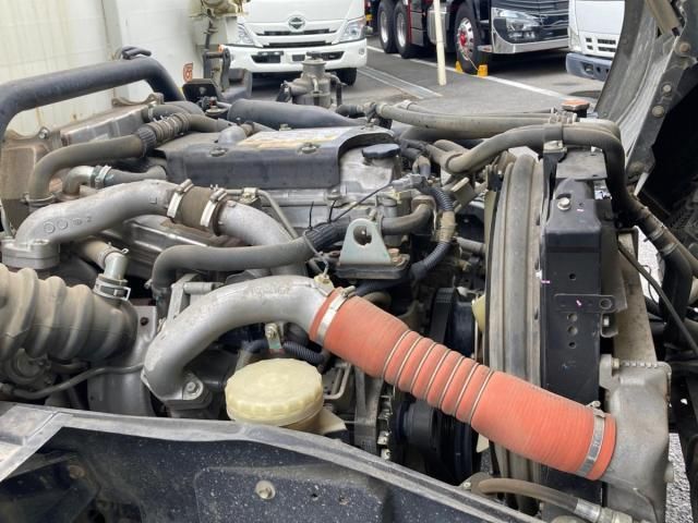 Isuzu FORWARD 2016-11 8311125-17