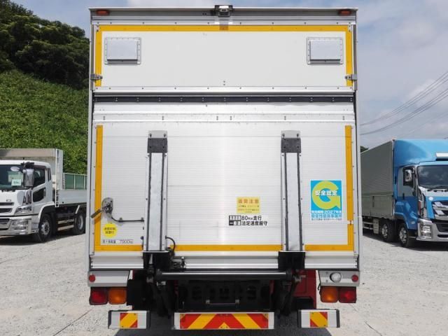 Isuzu FORWARD 2014-02 8311124-6