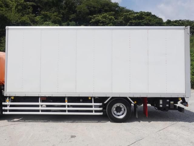 Isuzu FORWARD 2014-02 8311124-7