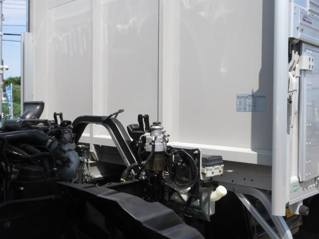 Isuzu FORWARD 2023-03 8311119-10