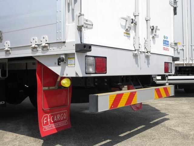 Isuzu FORWARD 2023-03 8311119-17