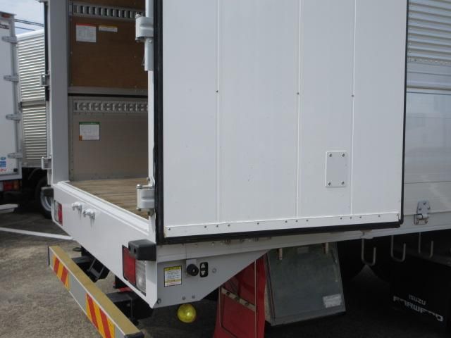 Isuzu FORWARD 2023-03 8311119-26
