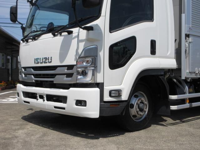 Isuzu FORWARD 2023-03 8311119-6