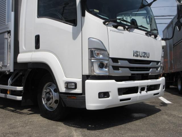 Isuzu FORWARD 2023-03 8311119-7