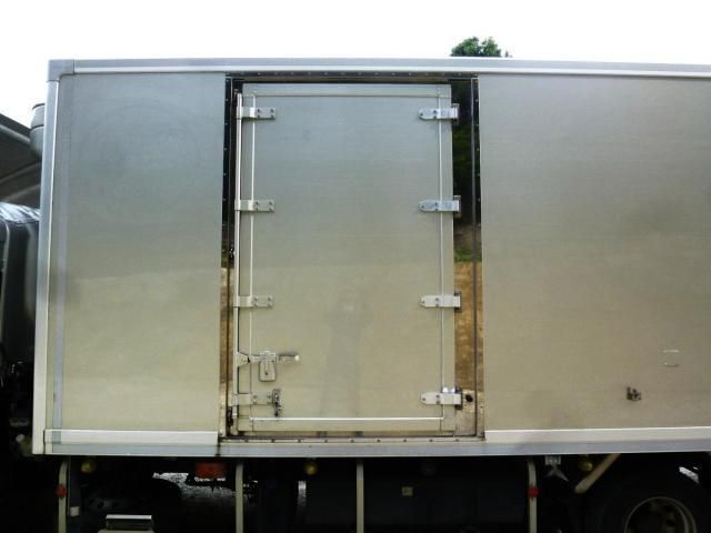 Isuzu FORWARD 2023-06 8311118-10