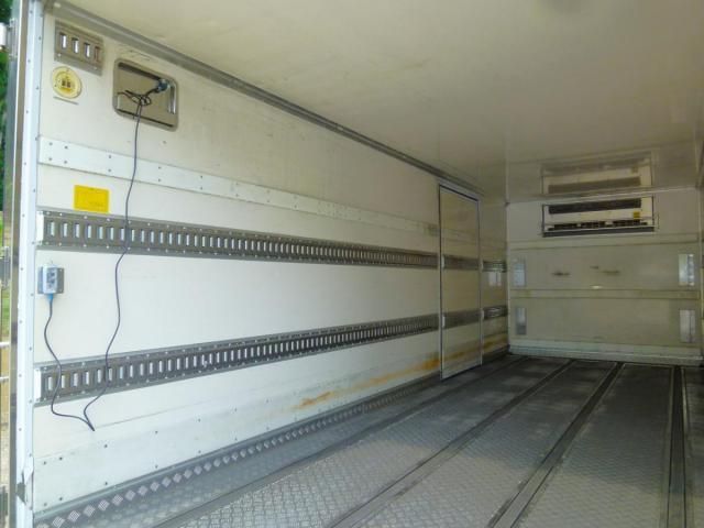 Isuzu FORWARD 2023-06 8311118-16