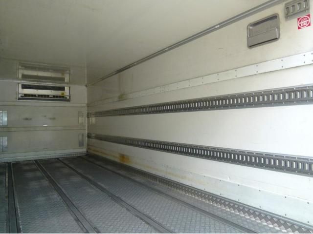 Isuzu FORWARD 2023-06 8311118-17