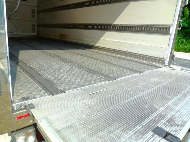 Isuzu FORWARD 2023-06 8311118-25