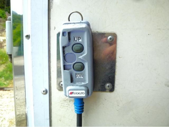 Isuzu FORWARD 2023-06 8311118-27