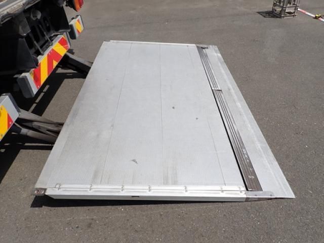 Isuzu FORWARD 2013-05 8311123-16