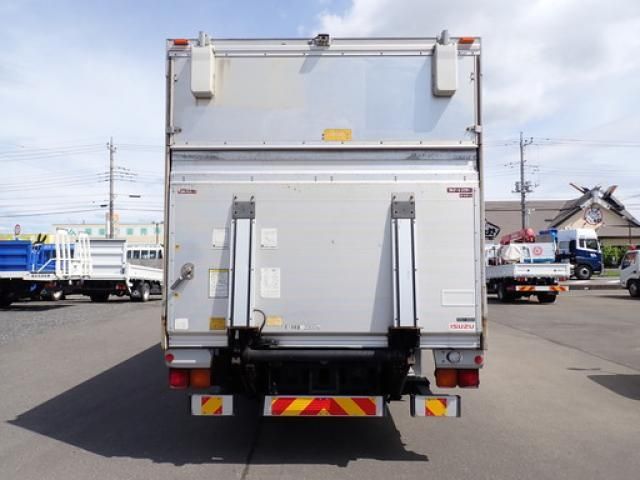 Isuzu FORWARD 2013-05 8311123-5