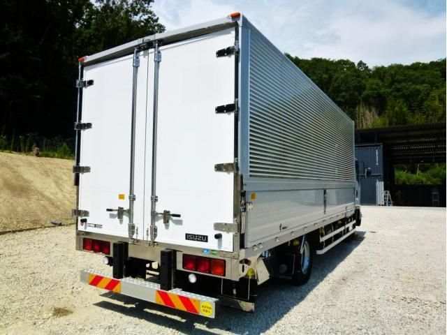 Isuzu FORWARD 2019-03 8311120-3