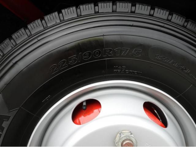 Isuzu FORWARD 2020-03 8311121-27