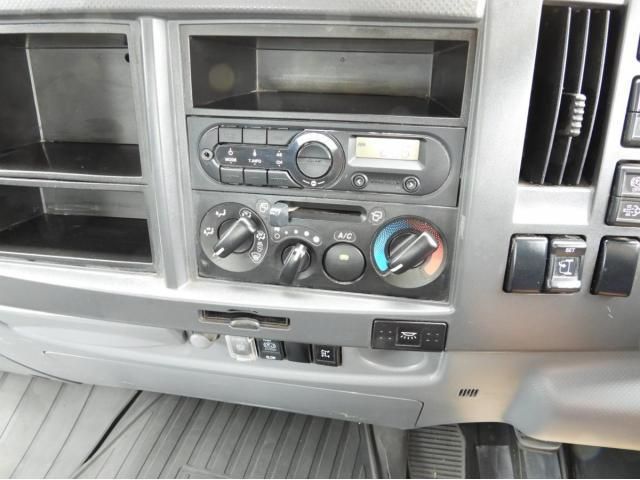 Isuzu FORWARD 2020-03 8311121-28