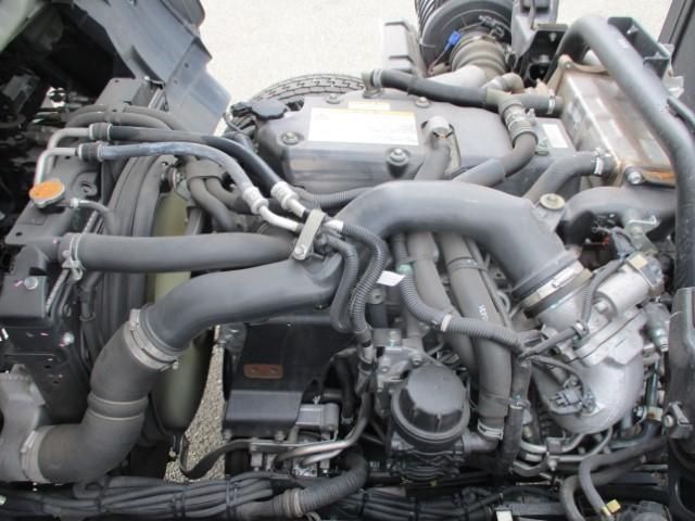 Isuzu FORWARD 2020-06 8331903-24