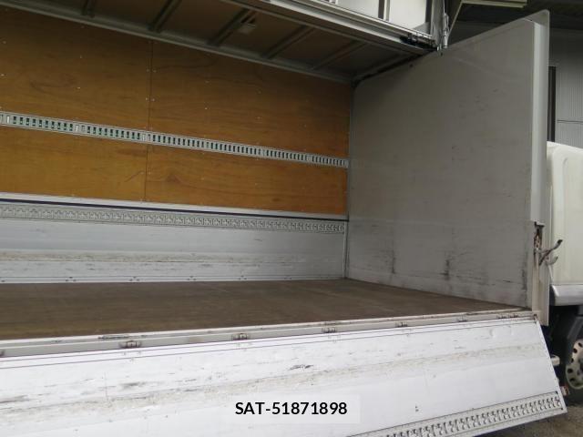 Isuzu FORWARD 2022-12 8335911-10