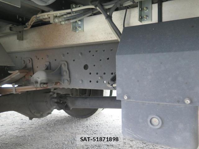 Isuzu FORWARD 2022-12 8335911-28