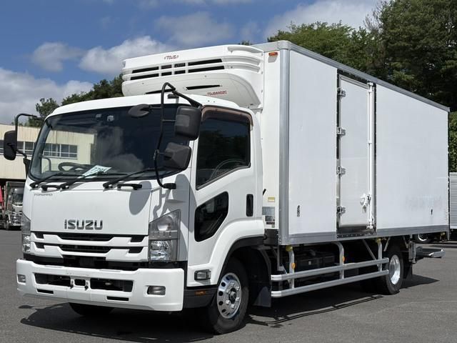 Isuzu FORWARD 2017-06 8331927-0