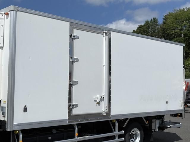 Isuzu FORWARD 2017-06 8331927-9