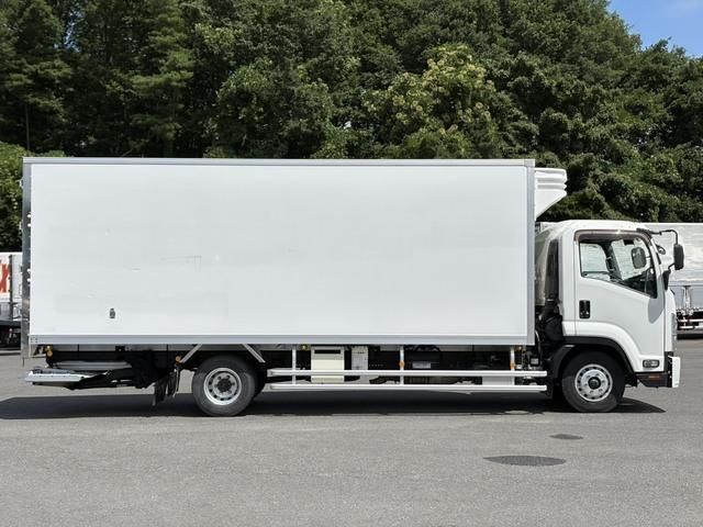 Isuzu FORWARD 2017-06 8331927-4
