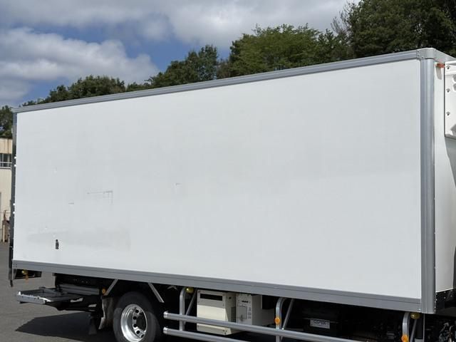 Isuzu FORWARD 2017-06 8331927-8