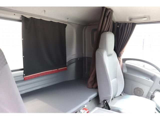 Isuzu FORWARD 2014-03 8331929-18