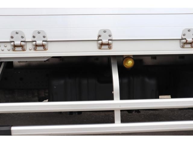 Isuzu FORWARD 2014-03 8331929-24