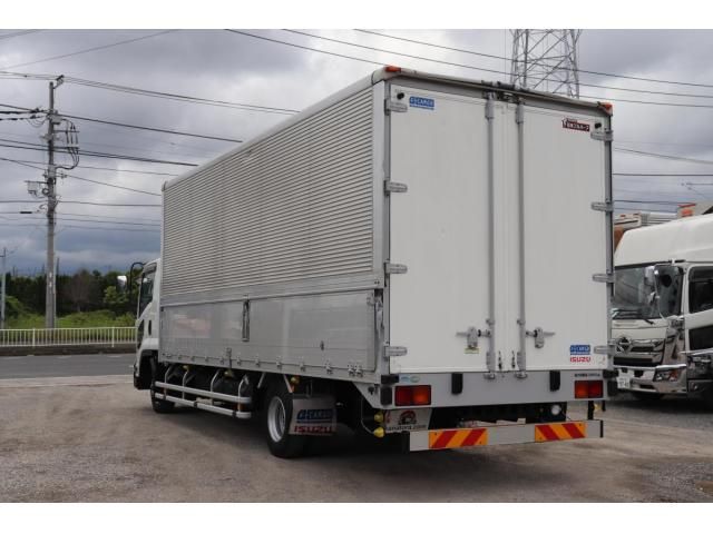 Isuzu FORWARD 2014-03 8331929-3