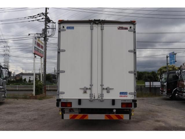 Isuzu FORWARD 2014-03 8331929-4