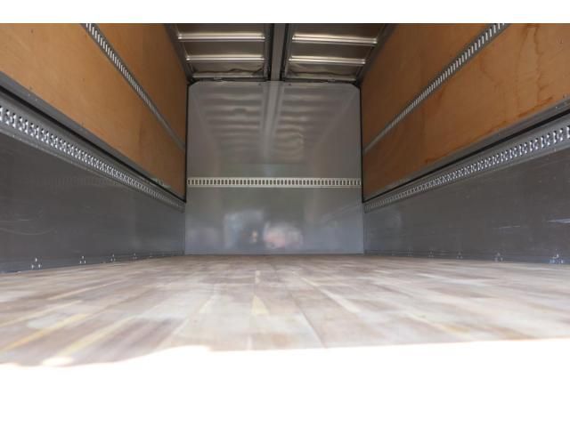 Isuzu FORWARD 2021-08 8331904-10