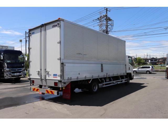Isuzu FORWARD 2021-08 8331904-3