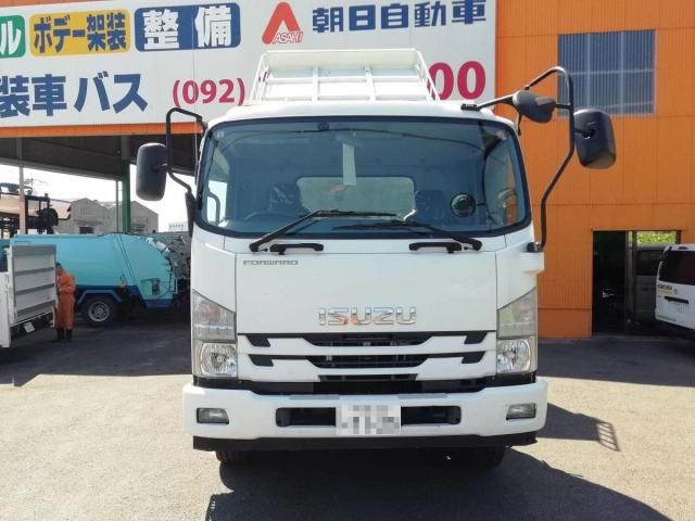 Isuzu FORWARD 2019-03 8331922-1