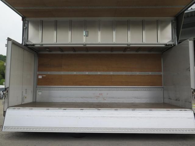 Isuzu FORWARD 2020-06 8331908-13