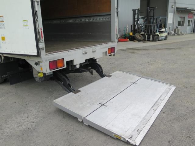 Isuzu FORWARD 2020-06 8331908-18