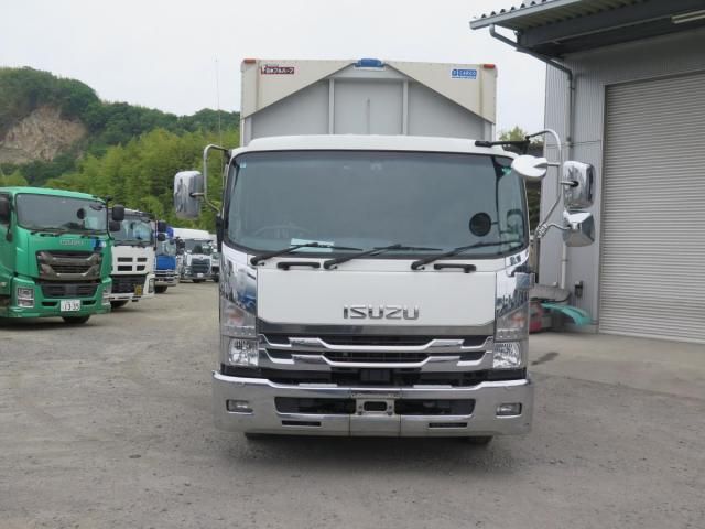 Isuzu FORWARD 2020-06 8331908-1