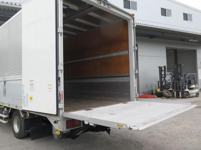 Isuzu FORWARD 2020-06 8331908-19
