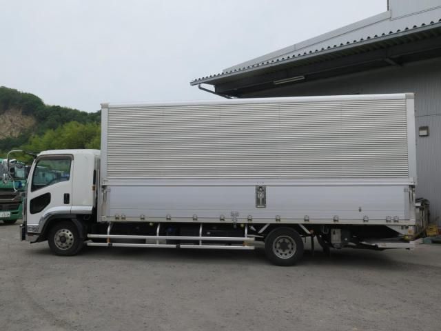 Isuzu FORWARD 2020-06 8331908-4