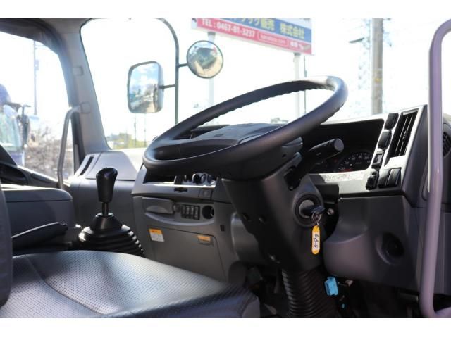 Isuzu FORWARD 2020-11 8331923-18