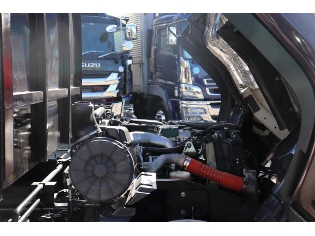 Isuzu FORWARD 2020-11 8331923-26