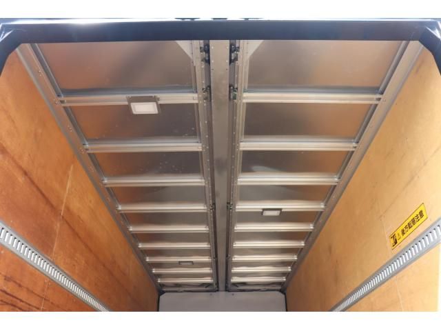 Isuzu FORWARD 2020-05 8331924-10