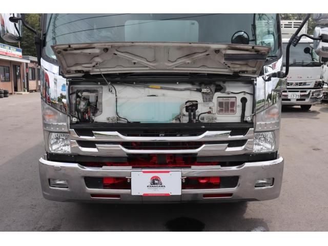 Isuzu FORWARD 2020-05 8331924-23