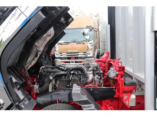 Isuzu FORWARD 2020-05 8331924-24
