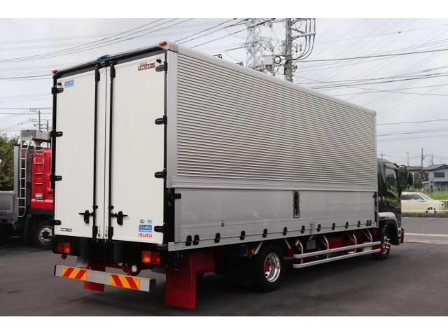 Isuzu FORWARD 2020-05 8331924-5