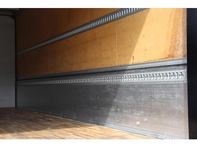 Isuzu FORWARD 2020-05 8331924-7