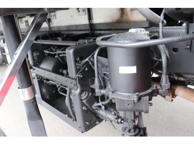 Isuzu FORWARD 2015-08 8331906-28