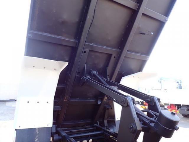 Isuzu FORWARD 2016-01 8331928-12
