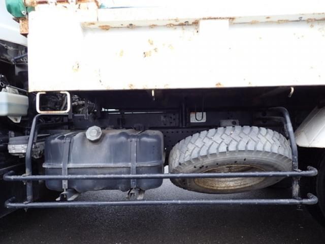 Isuzu FORWARD 2016-01 8331928-27
